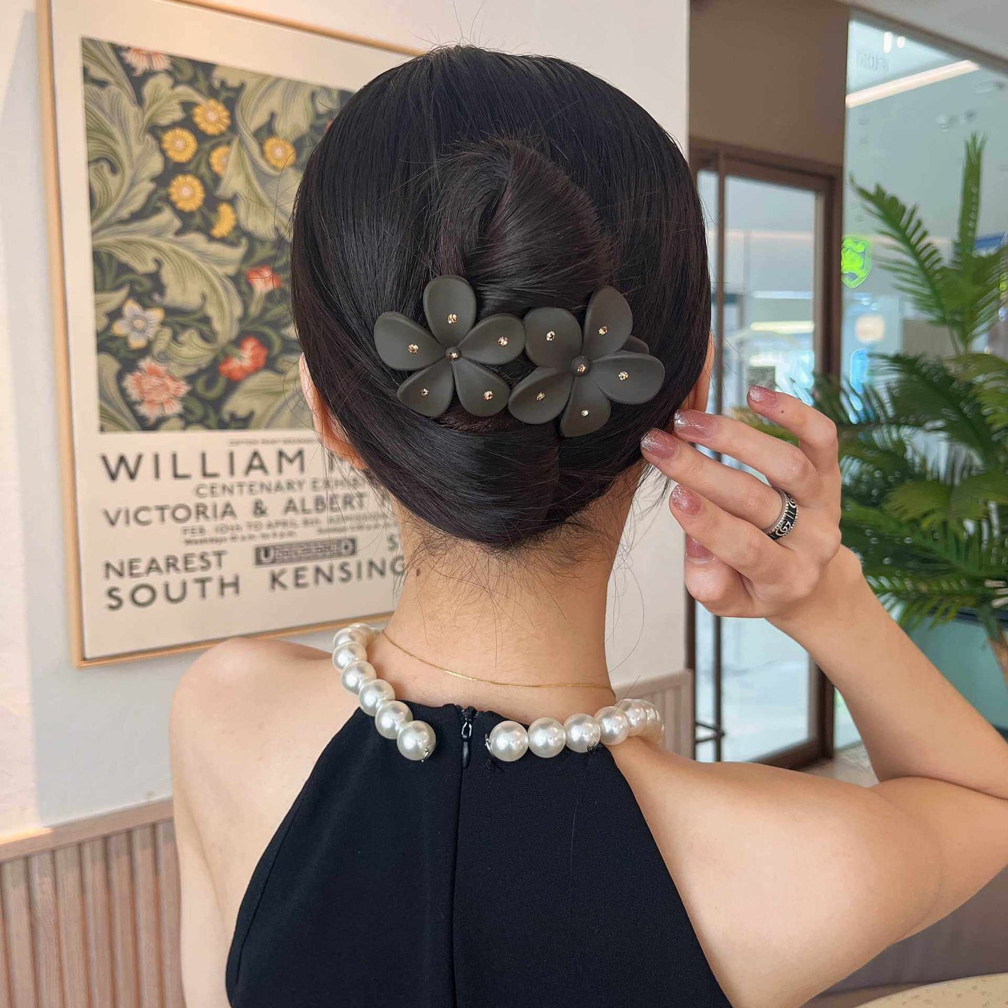 Shefav Sparkly Diamond Flower Hair Clips Claws Duckbill Hair Barrettes Hair Pins Clamps Bun Updo Holders Accessories for Women Girls